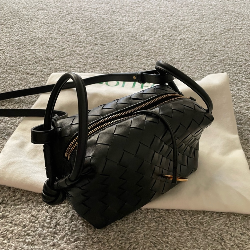 Bottega Veneta Loop Intrecciato Leather shoulder bag